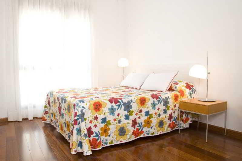 Apartamentos Sabinas El Pilar ซาราโกซา ภายนอก รูปภาพ