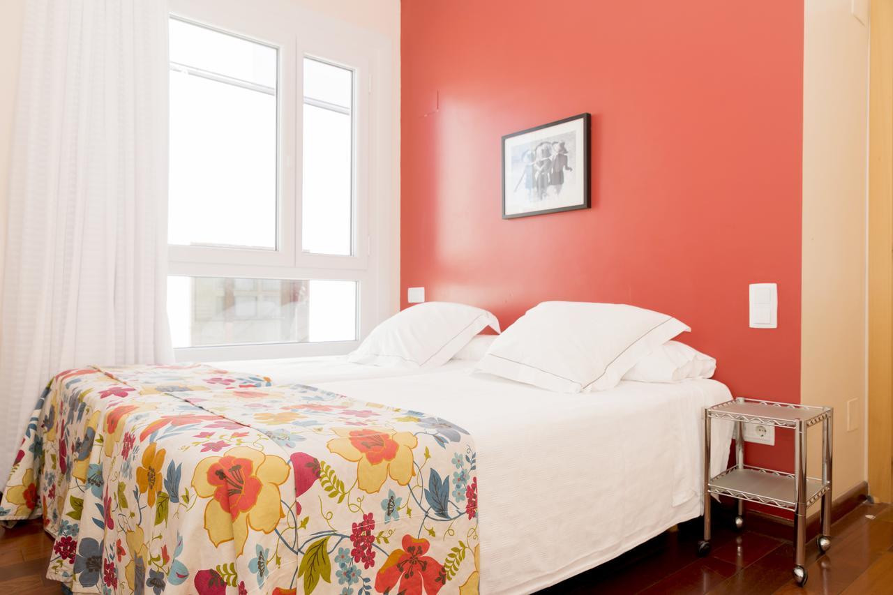 Apartamentos Sabinas El Pilar ซาราโกซา ภายนอก รูปภาพ