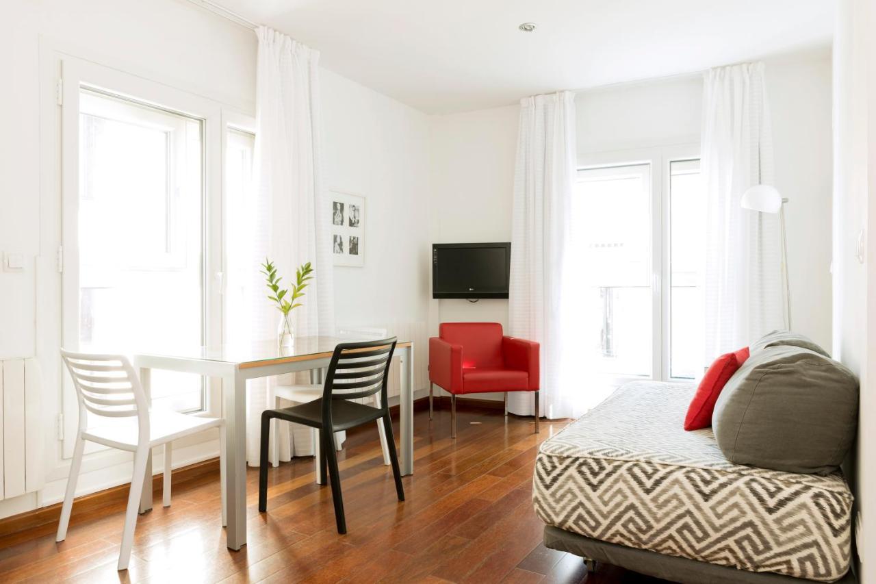 Apartamentos Sabinas El Pilar ซาราโกซา ภายนอก รูปภาพ